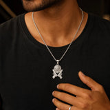 Pendentif Lion Desperados porté