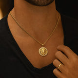 Pendentif Lion Circulaire porté