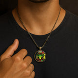 Pendentif Lion Africain porté