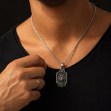 Pendentif Lion Royal porté
